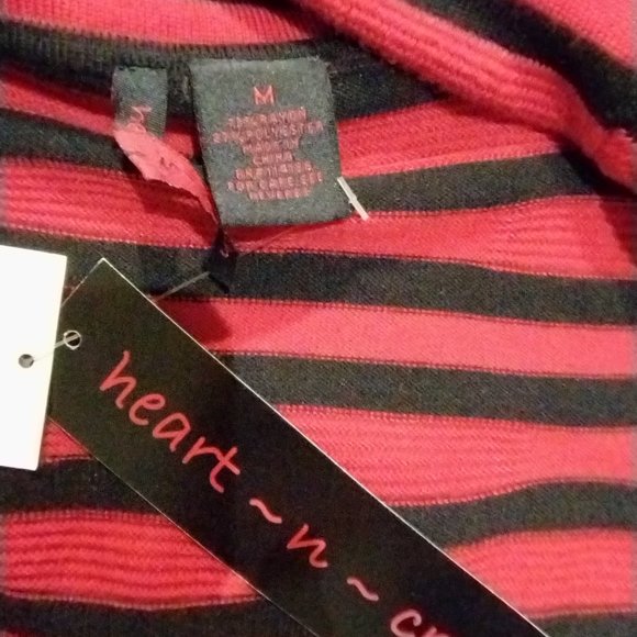 Long Top with black and red stripes. BNWT - Picture 3 of 6